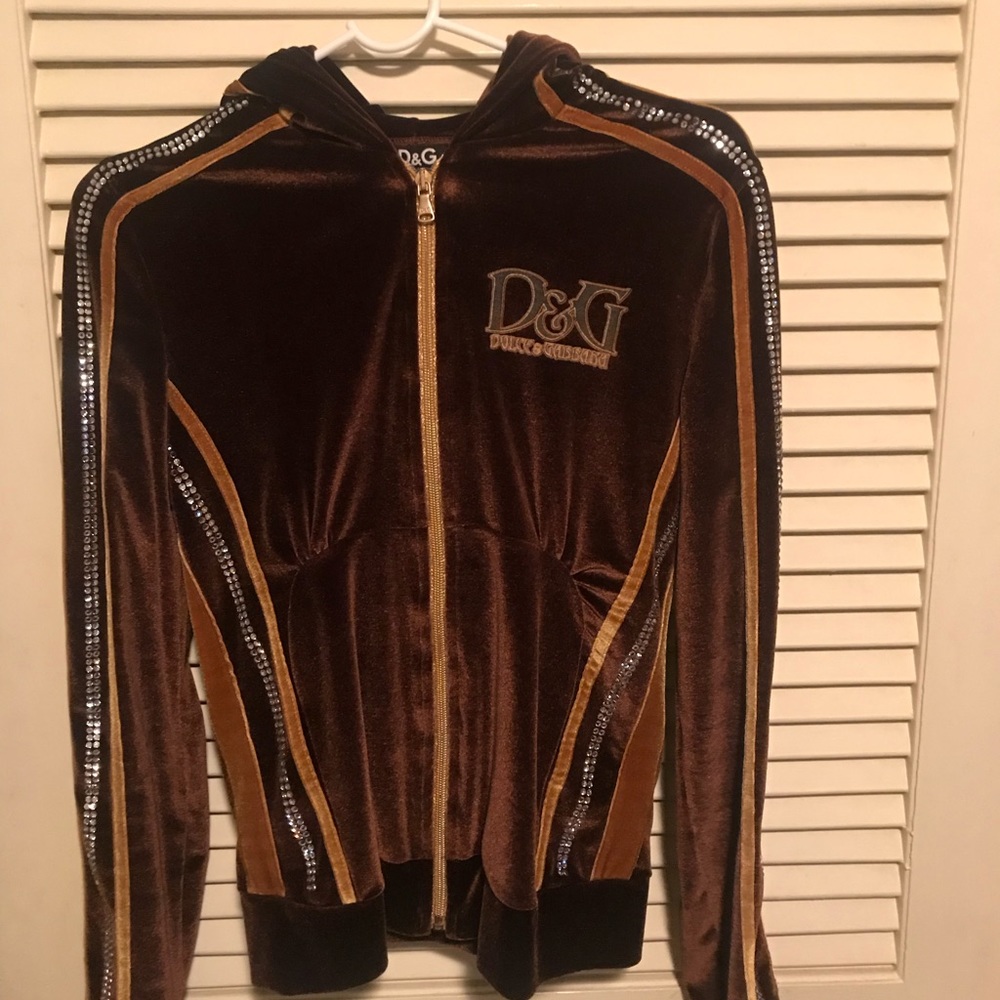 D & G sweater